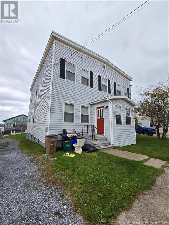434-436 Lancaster St, Saint John, NB E2M 1K4