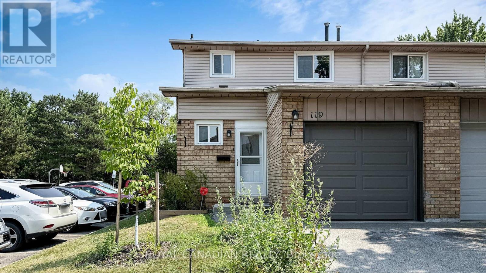 119 100 Quigley Rd, Hamilton, ON L8K 6J1