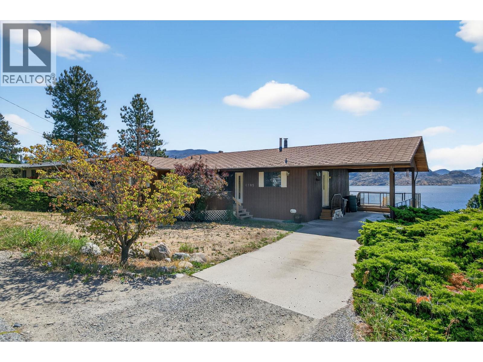 4105 3 Avenue, Peachland, BC V0H 1X5