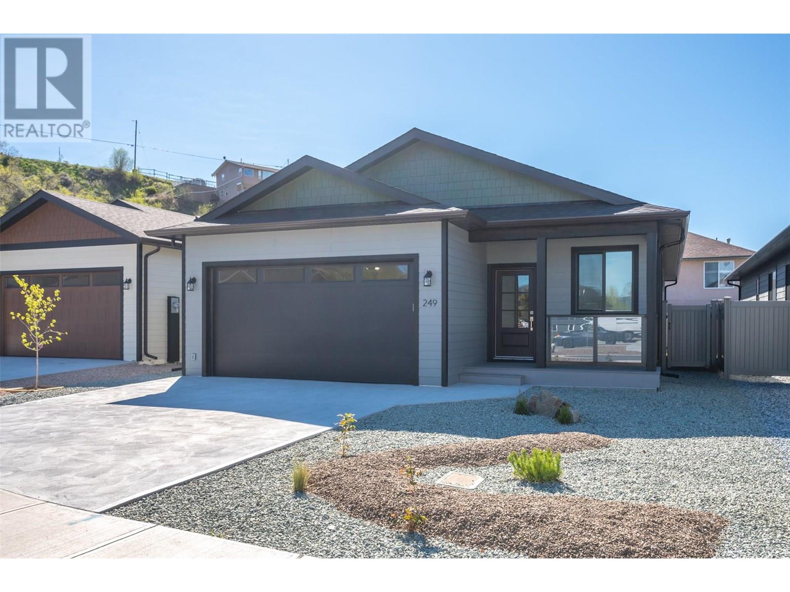 249 Bentgrass Ave, Oliver, BC V0H 1T3