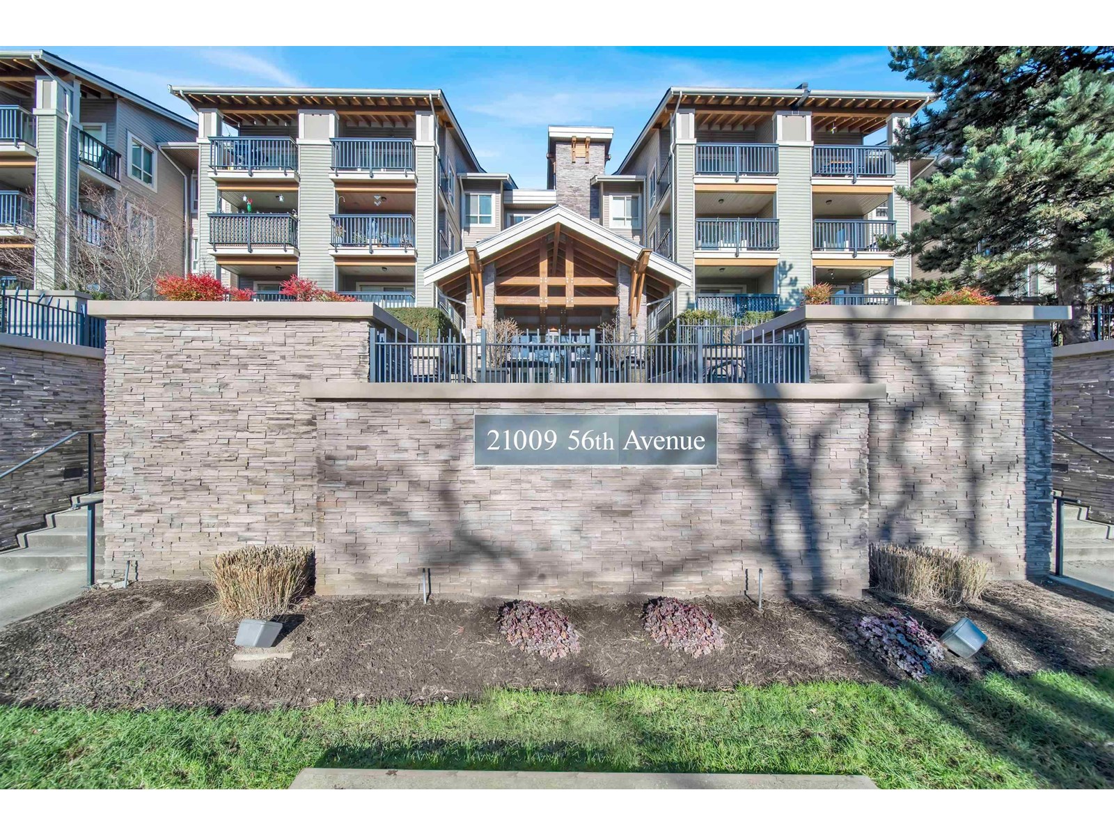 21009 56 Avenue Unit 324, Langley, BC V3A 0C9