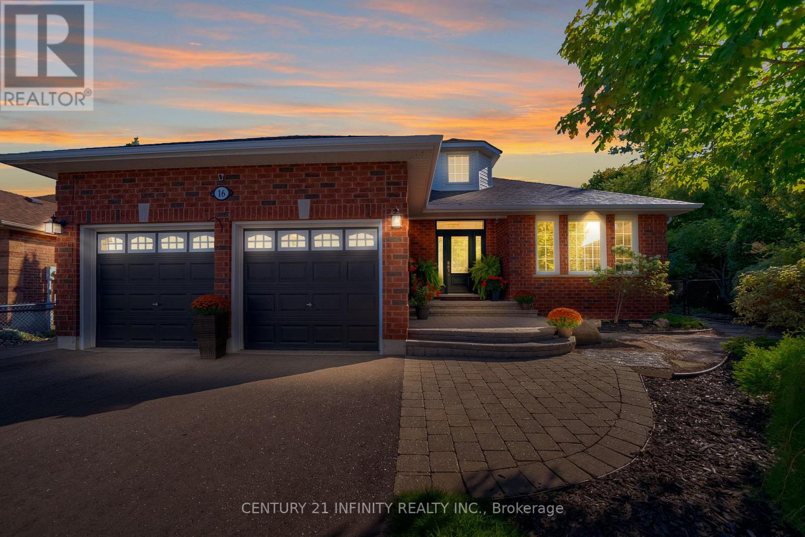 16 Lori Blvd, Kawartha Lakes, ON K9V 6B6