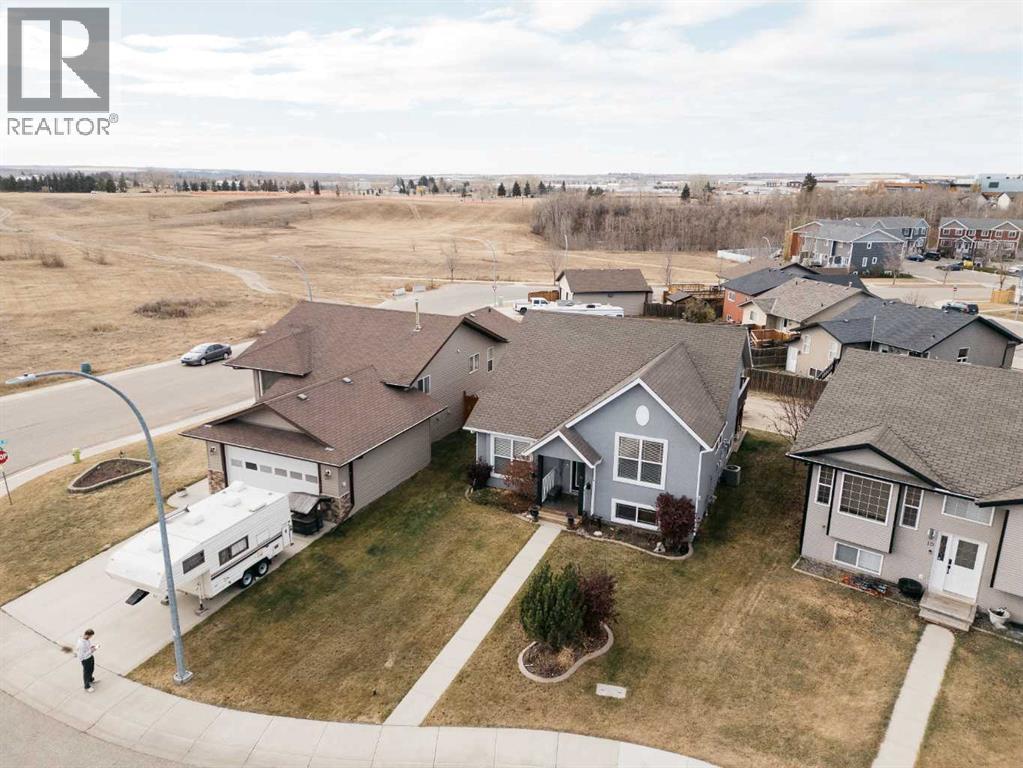 6 Rolling Hills Bay, Blackfalds, AB T0M 0J0
