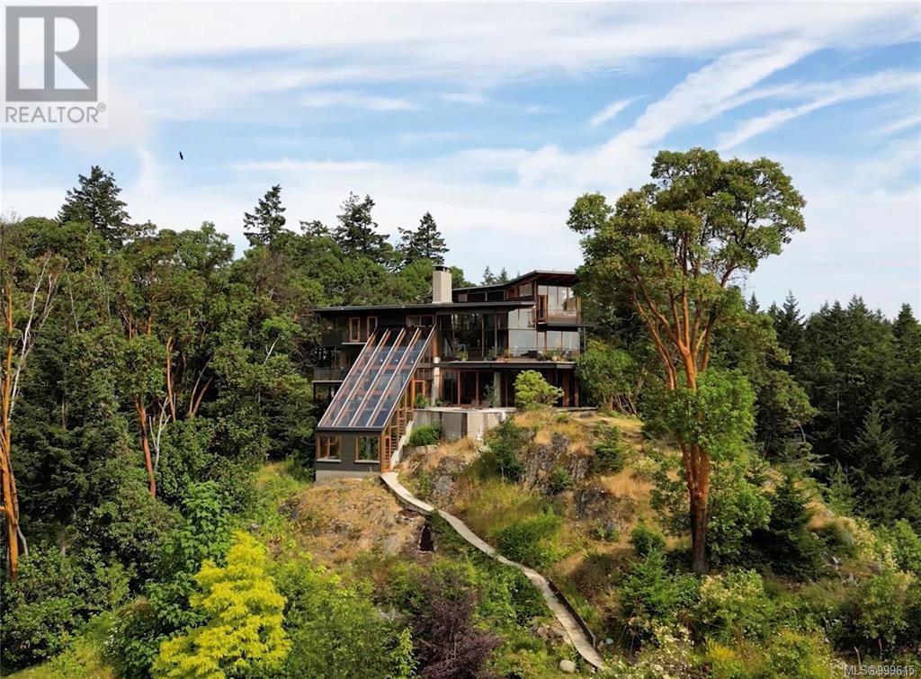 122 Jasper Rd, Salt Spring, BC V8K 2X8