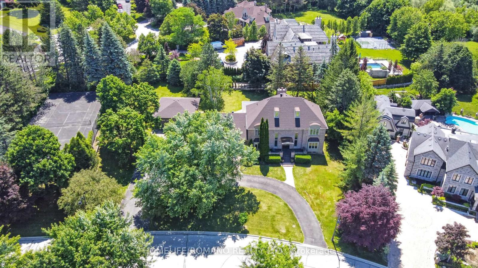 12 Hedgerow Ln, Vaughan, ON L0J 1C0