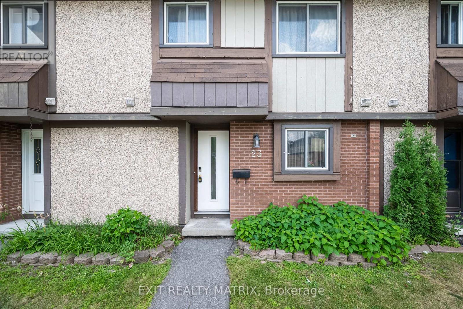 23 Pickford Dr, Ottawa, ON K2L 2C1