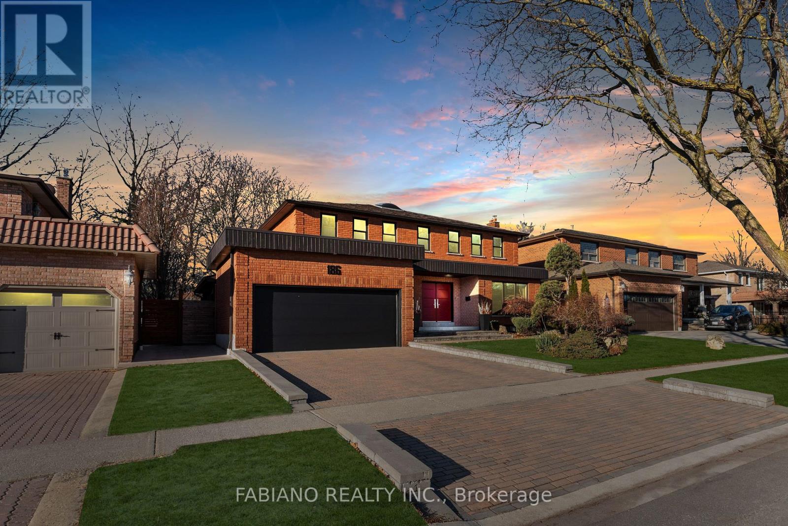 186 Wigwoss Dr, Vaughan, ON L4L 4H2