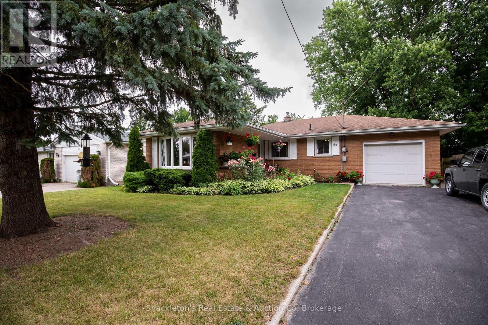 99 Ingersoll St, St. Marys, ON N4X 1B7
