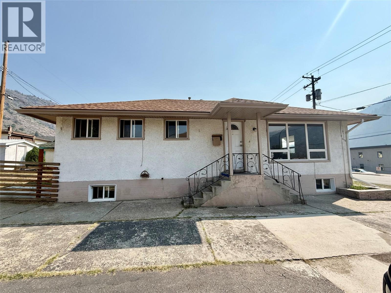 3141 Highway Dr, Trail, BC V1R 2T4