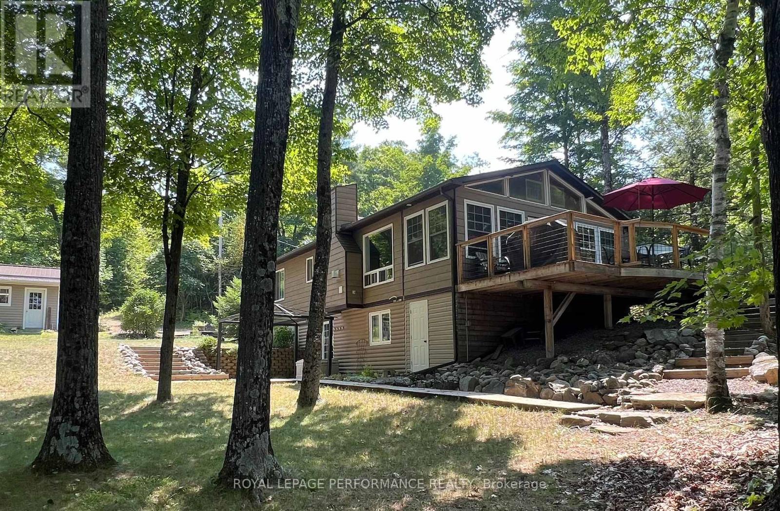 126 Lacourse Ln, Lanark Highlands, ON K0A 3L0