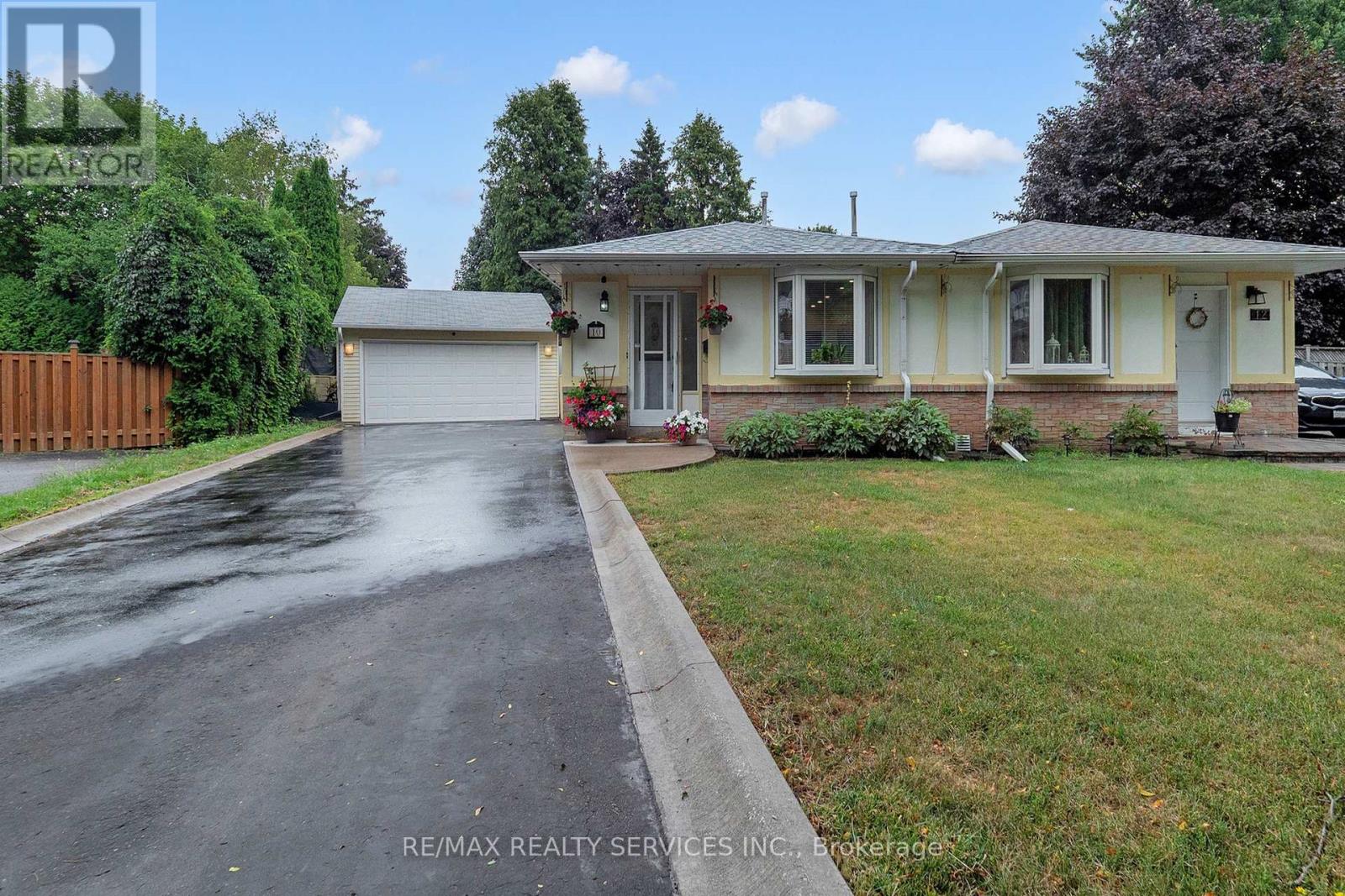 10 Minton Pl, Brampton, ON L6S 2S7
