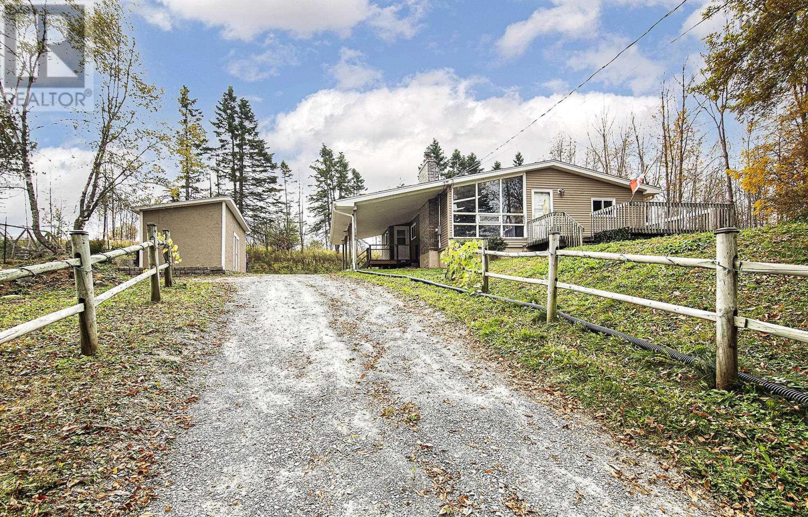 1186 Highway 1, Lakelands, NS B0N 1Z0