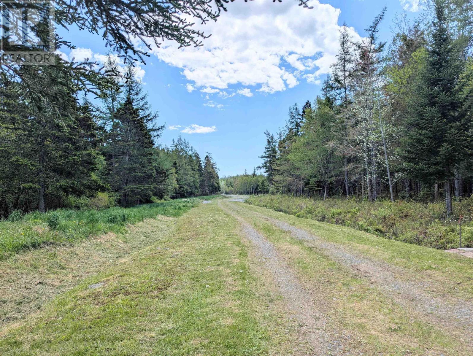 2 91 Old Halifax Rd #-b, Glen Haven, NS B3Z 2W8