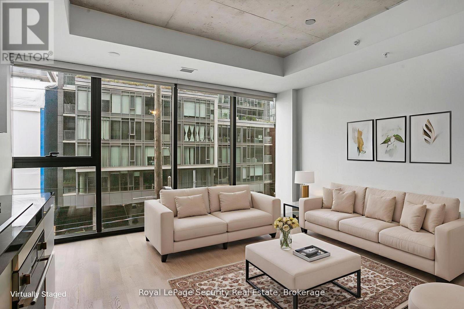 320 629 King St, Toronto, ON M5V 1M5