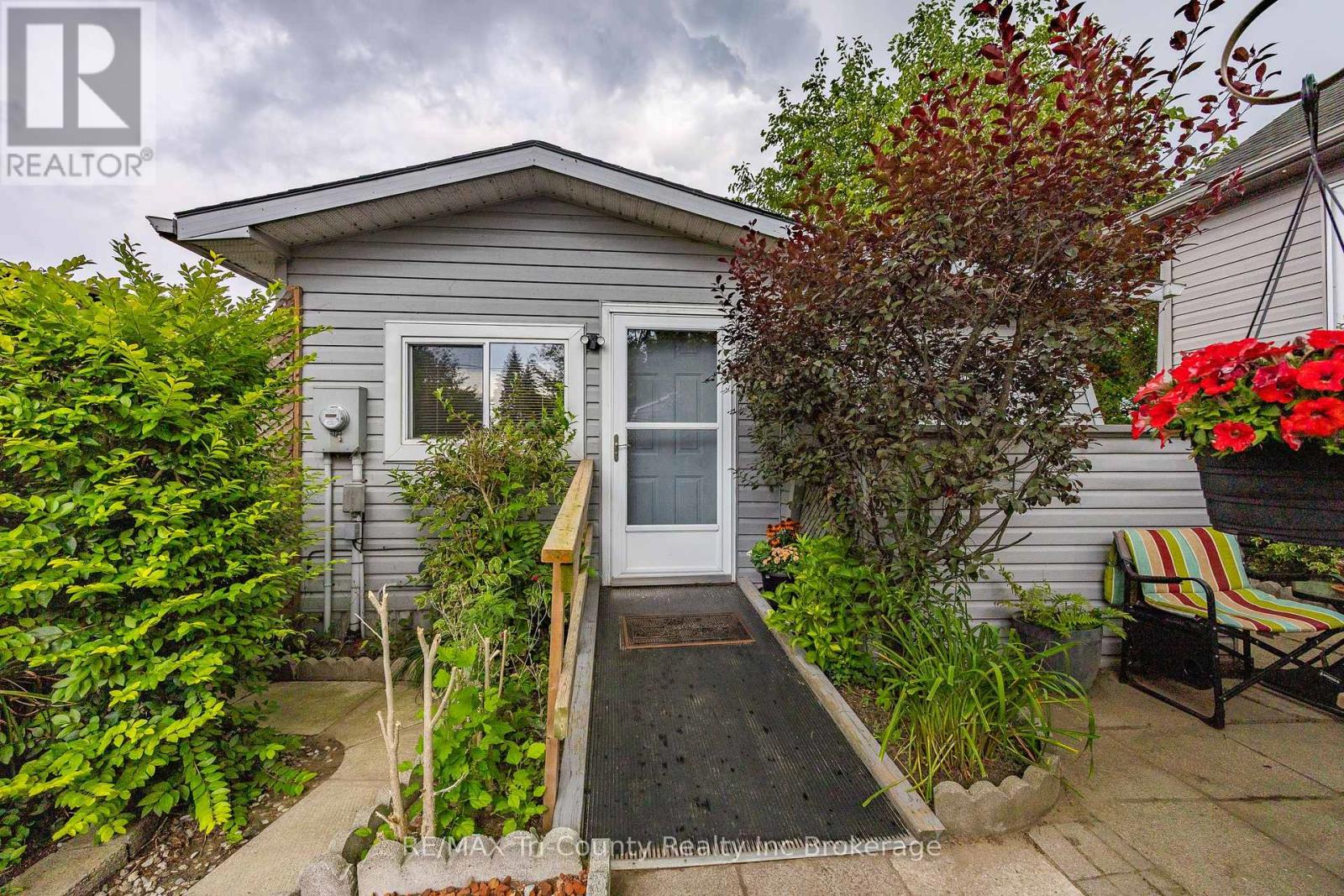 32 33 Pitt St, Bayham, ON N0J 1T0