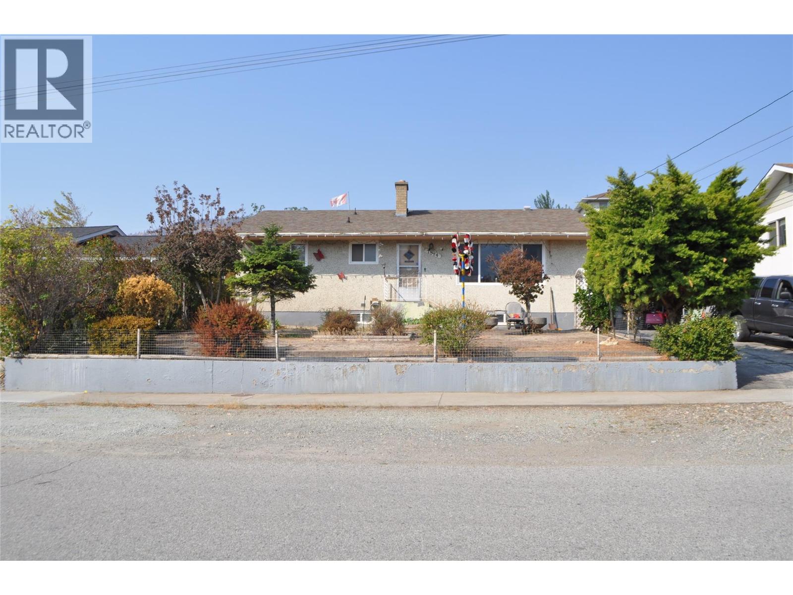 7814 Gravenstein Dr, Osoyoos, BC V0H 1V2