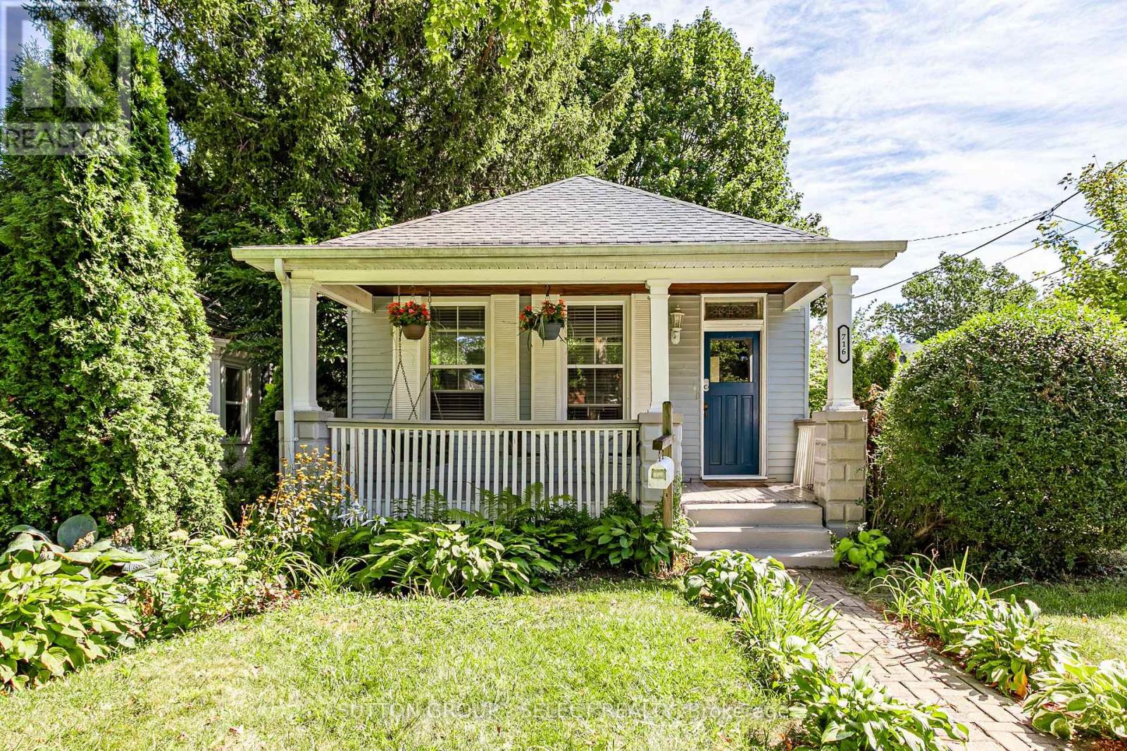 716 William St, London, ON N5Y 2R4