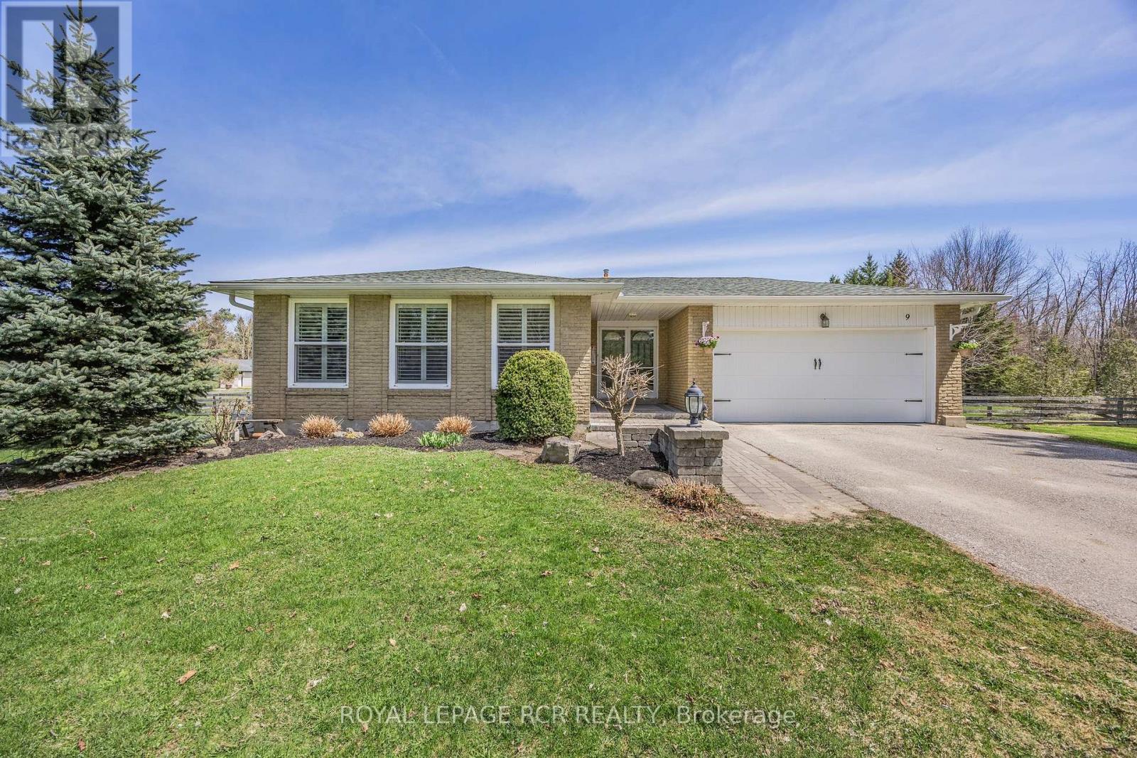9 Woodland Rd, Amaranth, ON L9V 3N6
