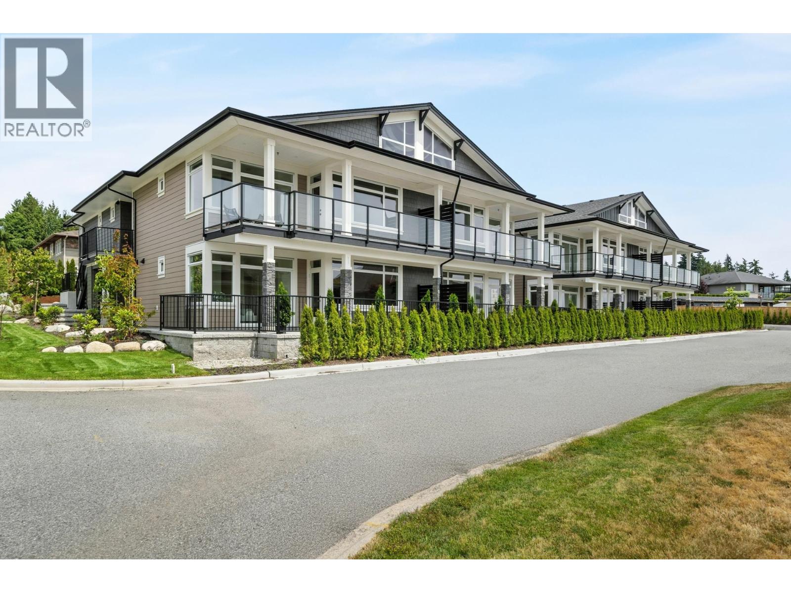 5522 Mccourt Road Unit 5, Sechelt, BC V0N 3A7