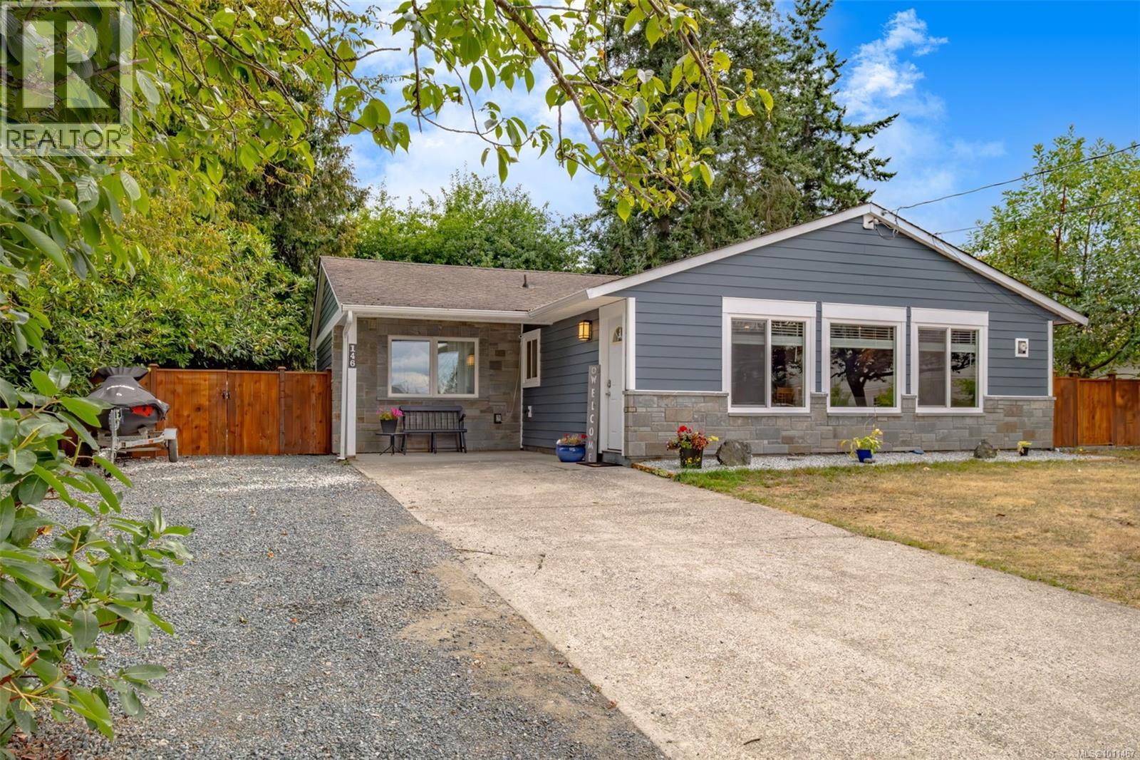 146 Cooper Pl, Parksville, BC V9P 1M4