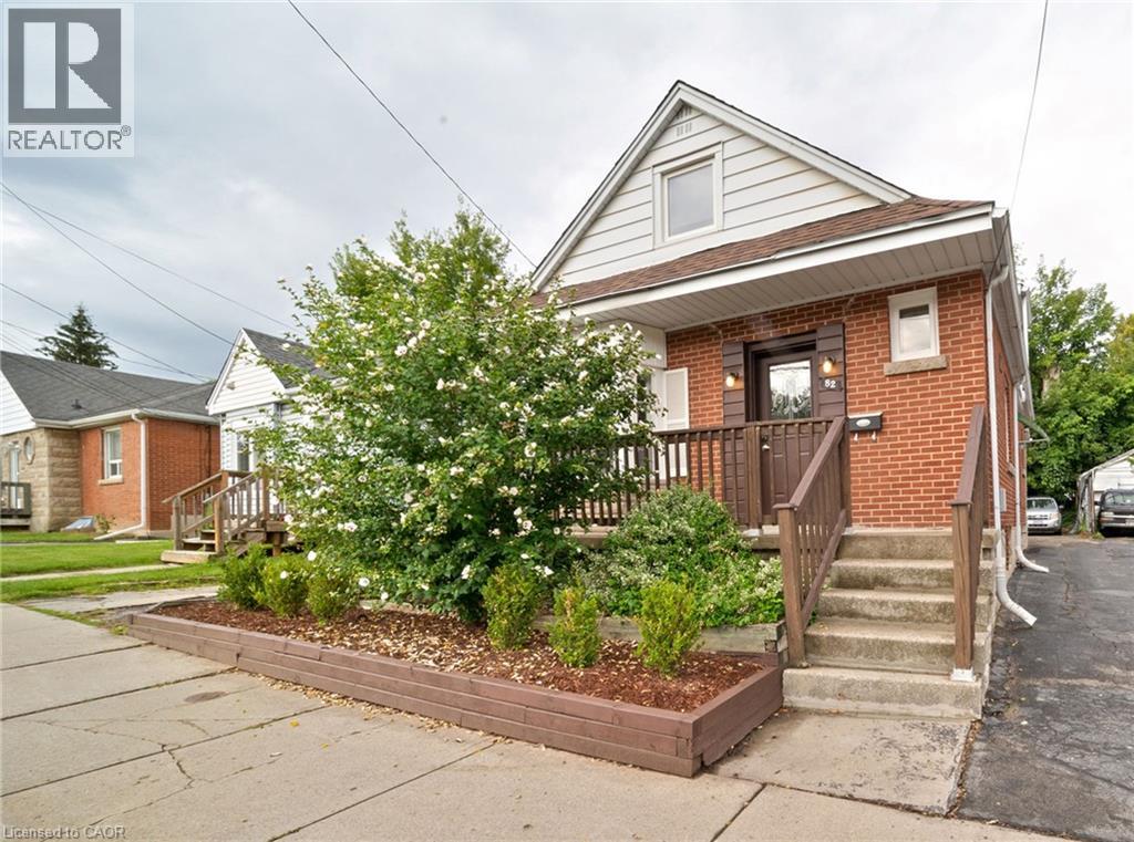 82 Whitney Ave, Hamilton, ON L8S 2G5
