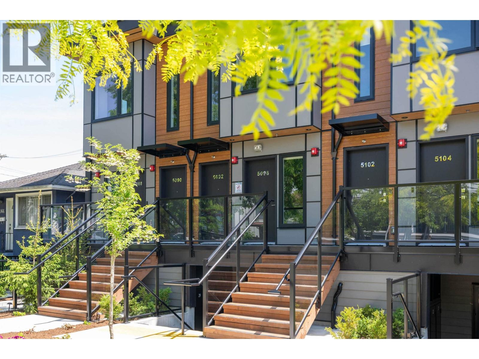 5102 Chambers St, Vancouver, BC V5R 3L9