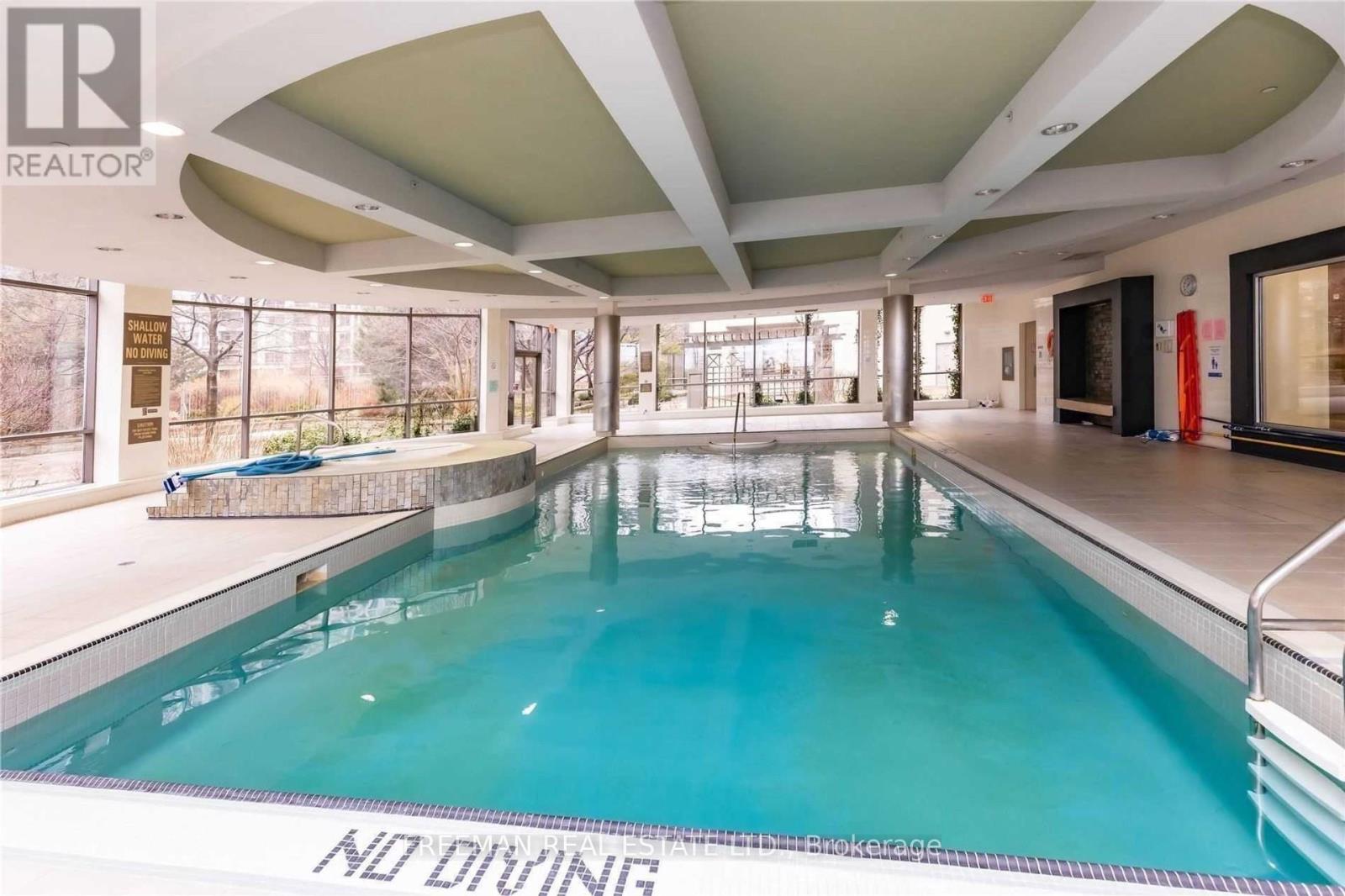 2331 3888 Duke Of York Blvd, Mississauga, ON L5B 4P5