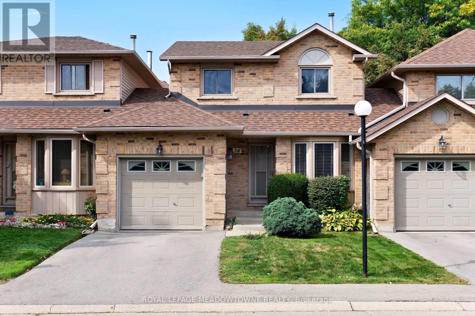 34 800 Upper Paradise Rd, Hamilton, ON L9C 5P9