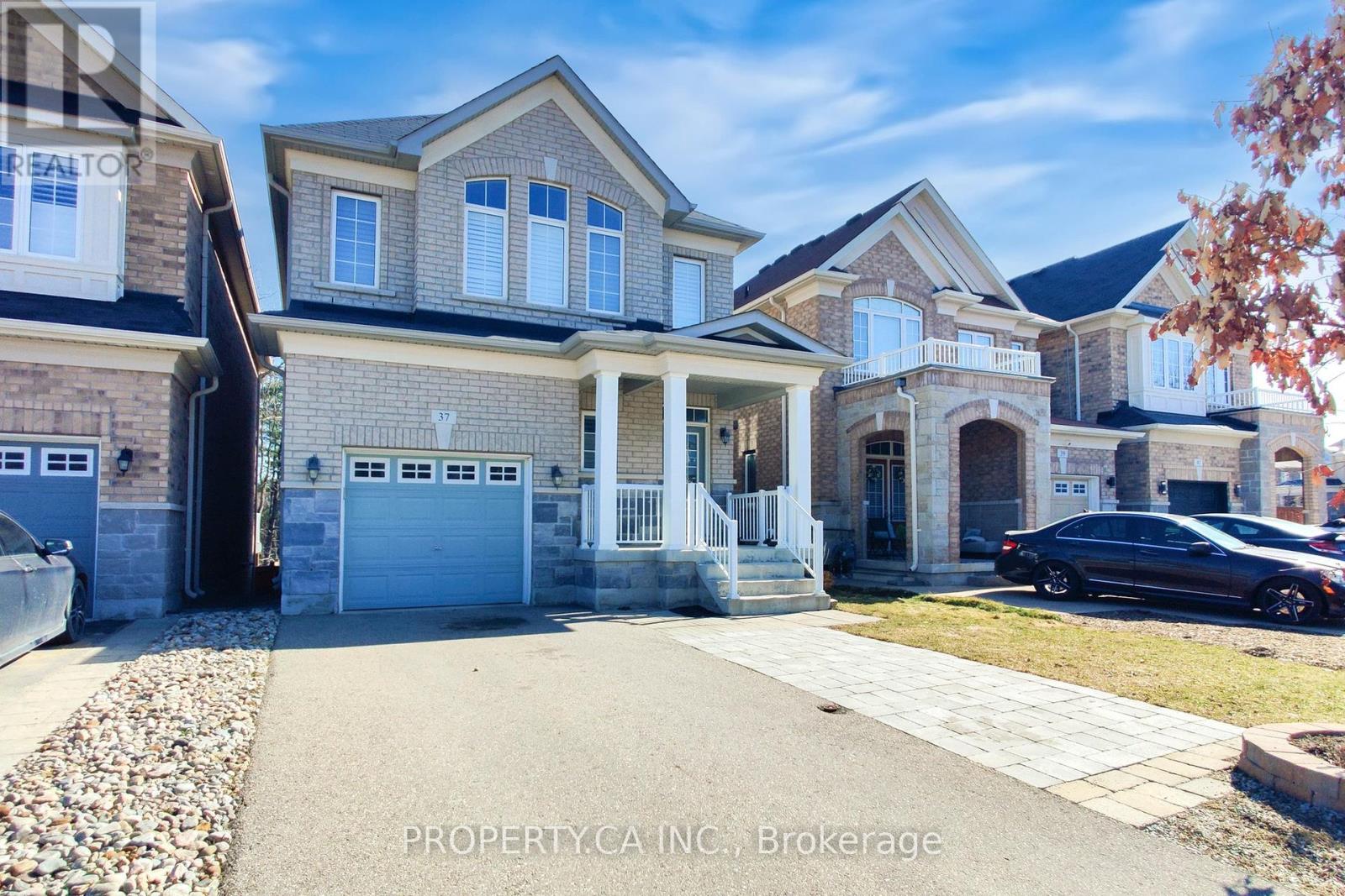 37 Upper Canada Ct, Halton Hills, ON L7G 4B6