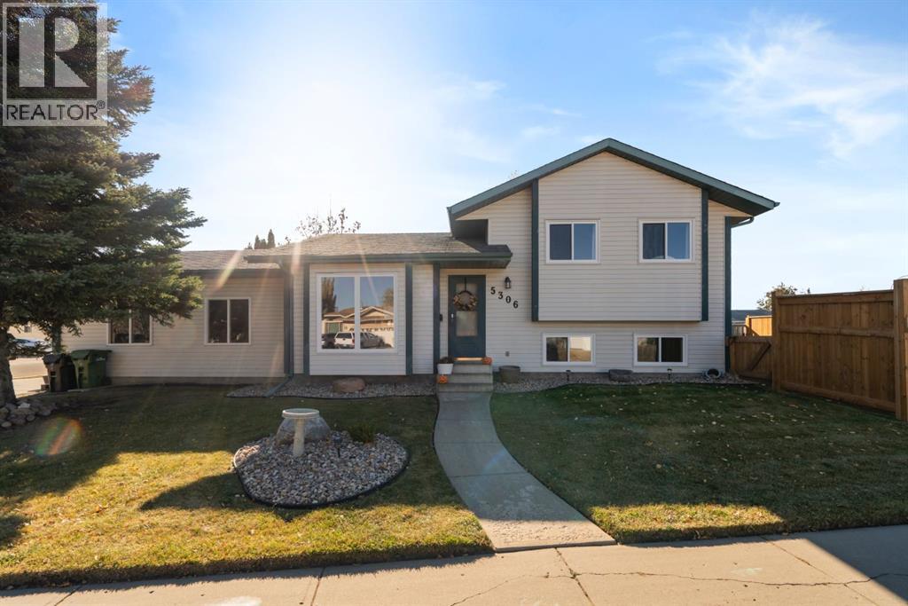 66 Street Unit 5306, Camrose, AB T4V 4M2