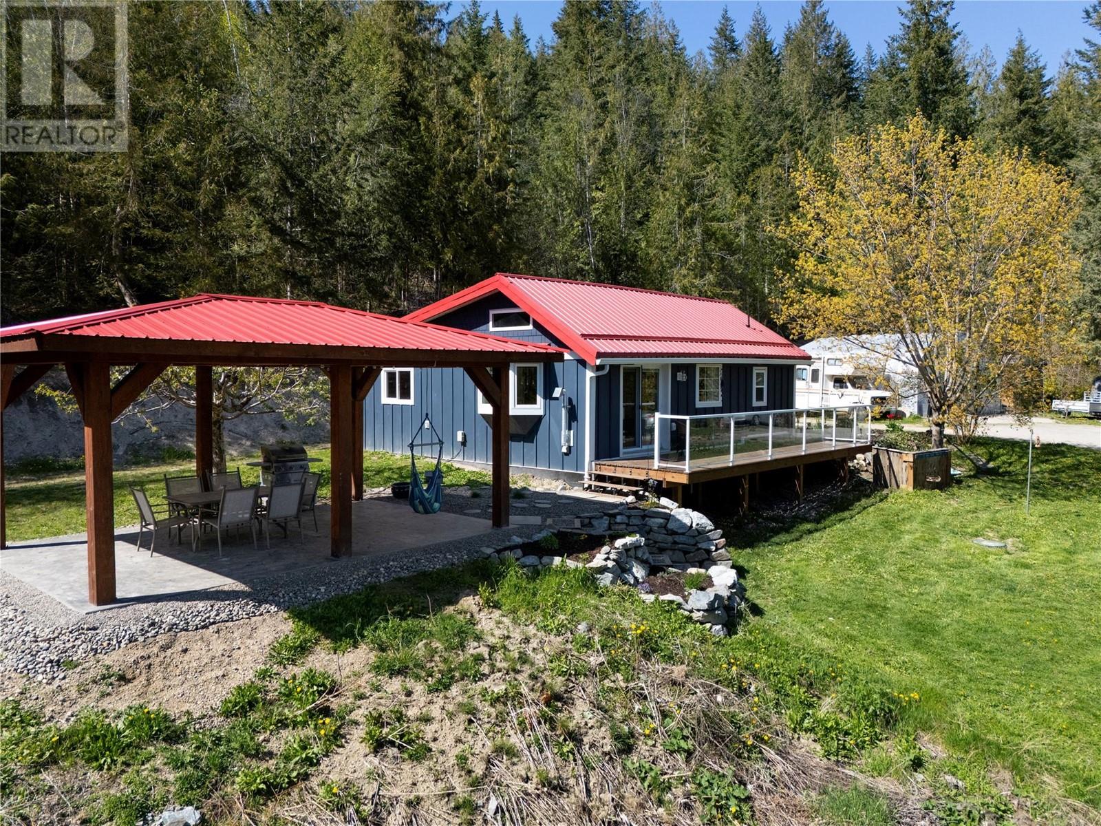 6740 Highway 97a Hwy, Grindrod, BC V0E 1Y0