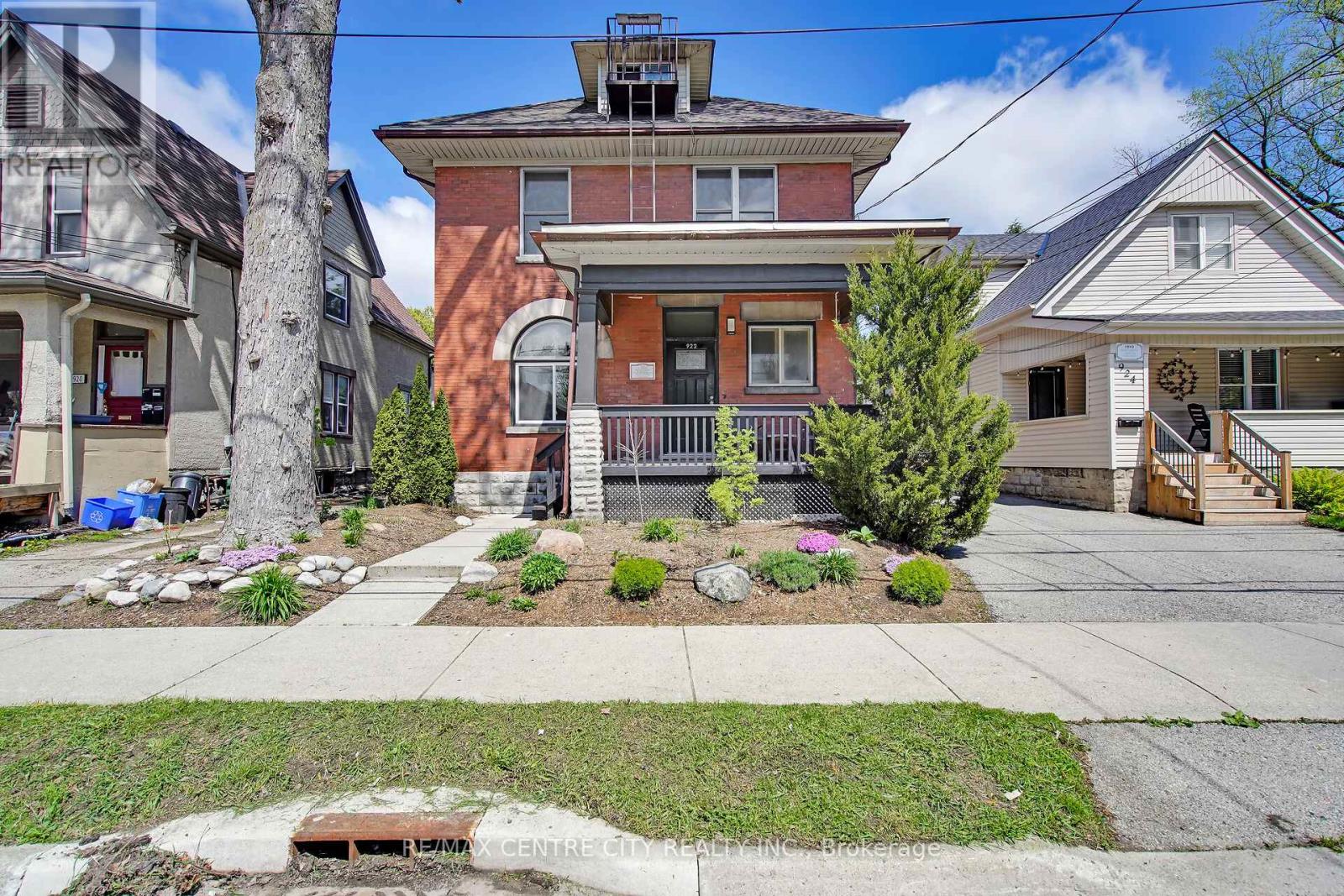 922 Queens Ave, London, ON N5W 3H8