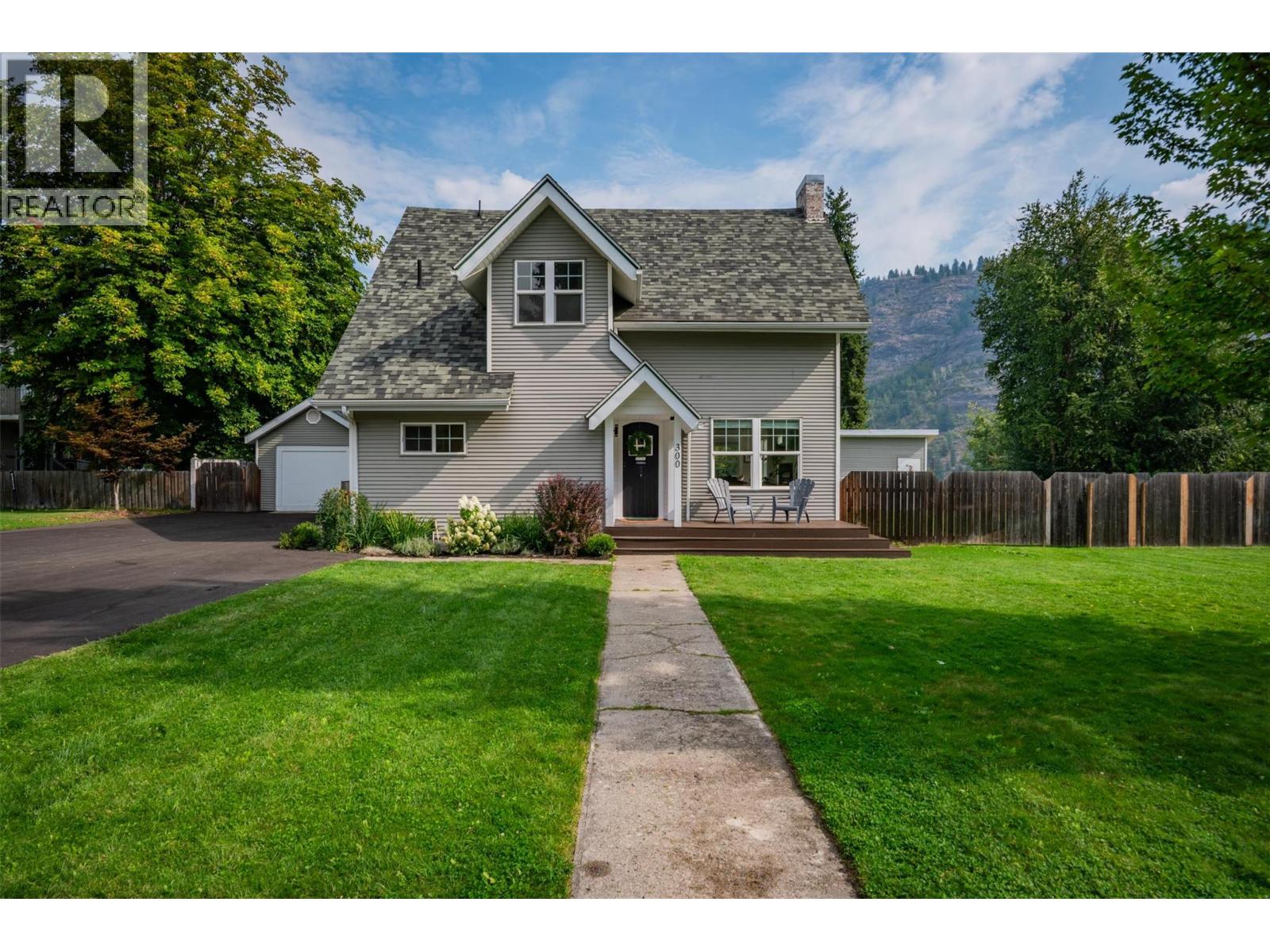 300 Kootenay Ave, Trail, BC V1R 1H5