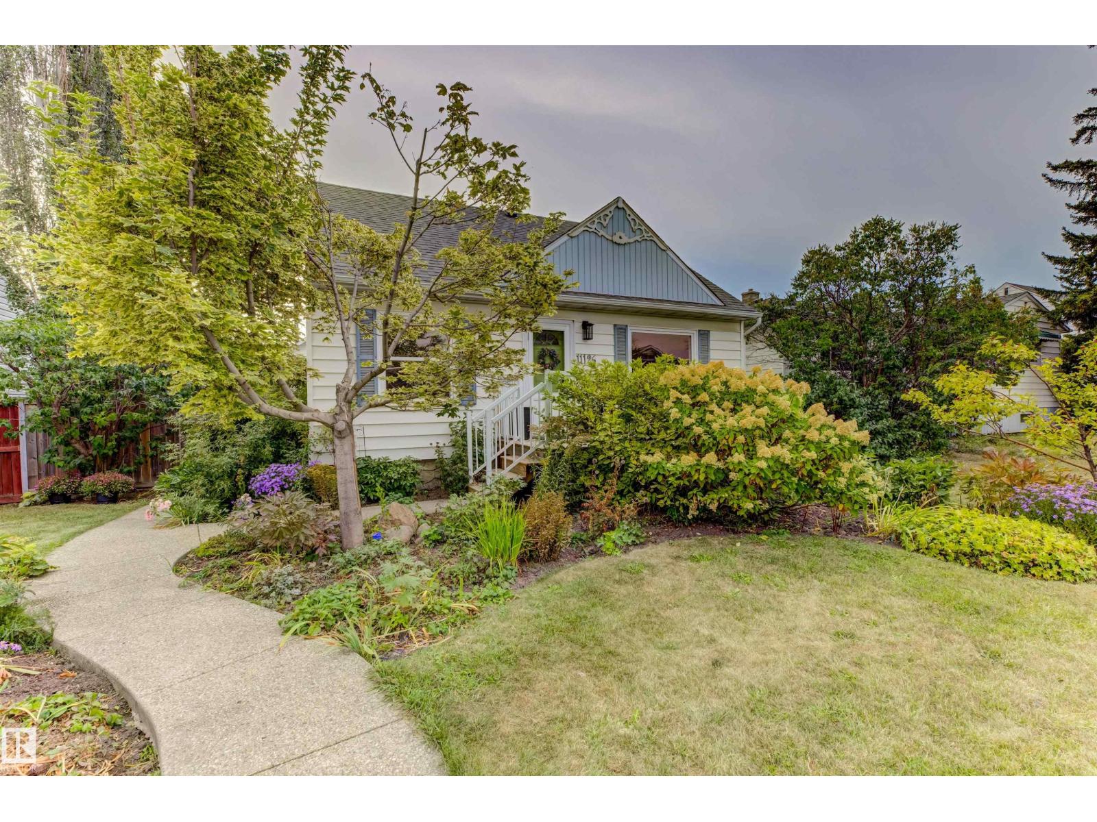 118 St Nw Unit 11126, Edmonton, AB T5G 2W7