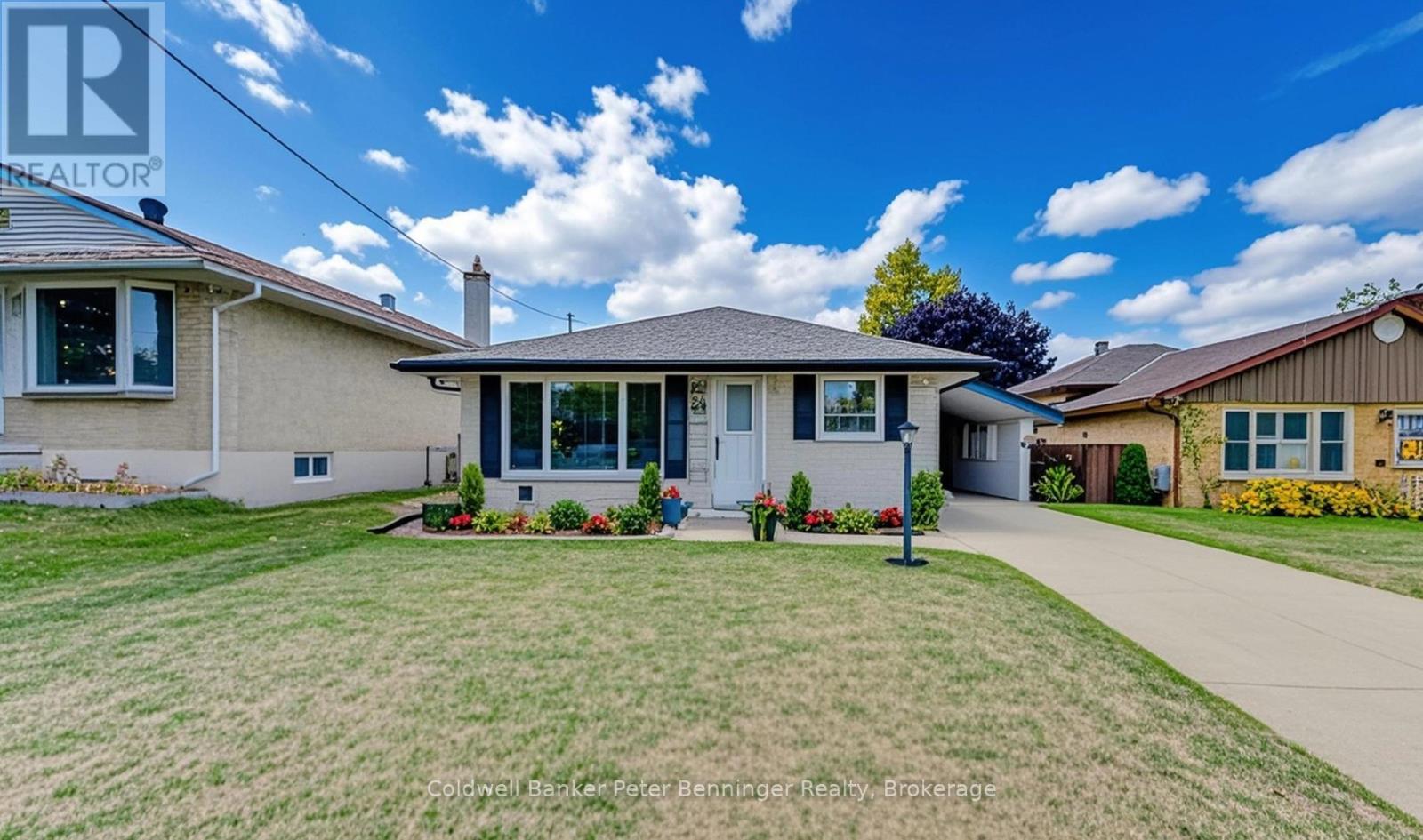 41 Weichel St, Kitchener, ON N2M 2A7