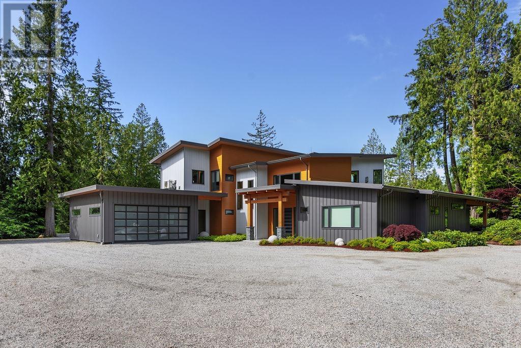 1008 Stewart Rd, Gibsons, BC V0N 1V7