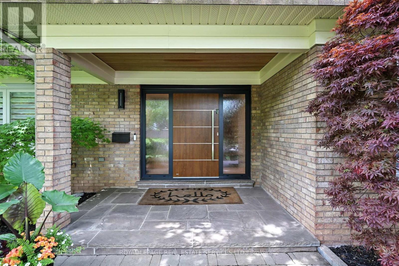4240 Dunvegan Rd, Burlington, ON L7L 1P8