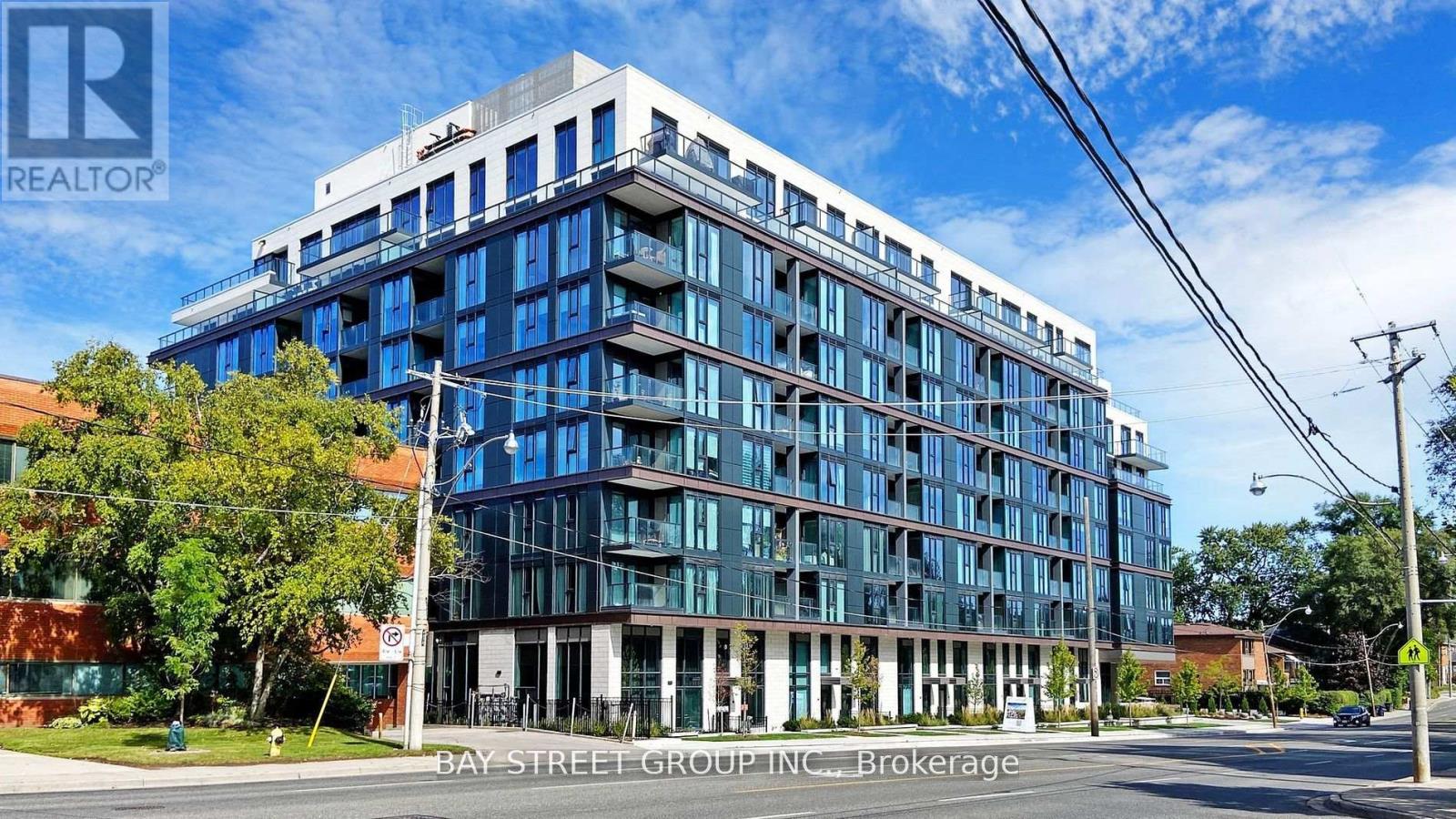320 250 Lawrence Ave W, Toronto, ON M5M 1B1