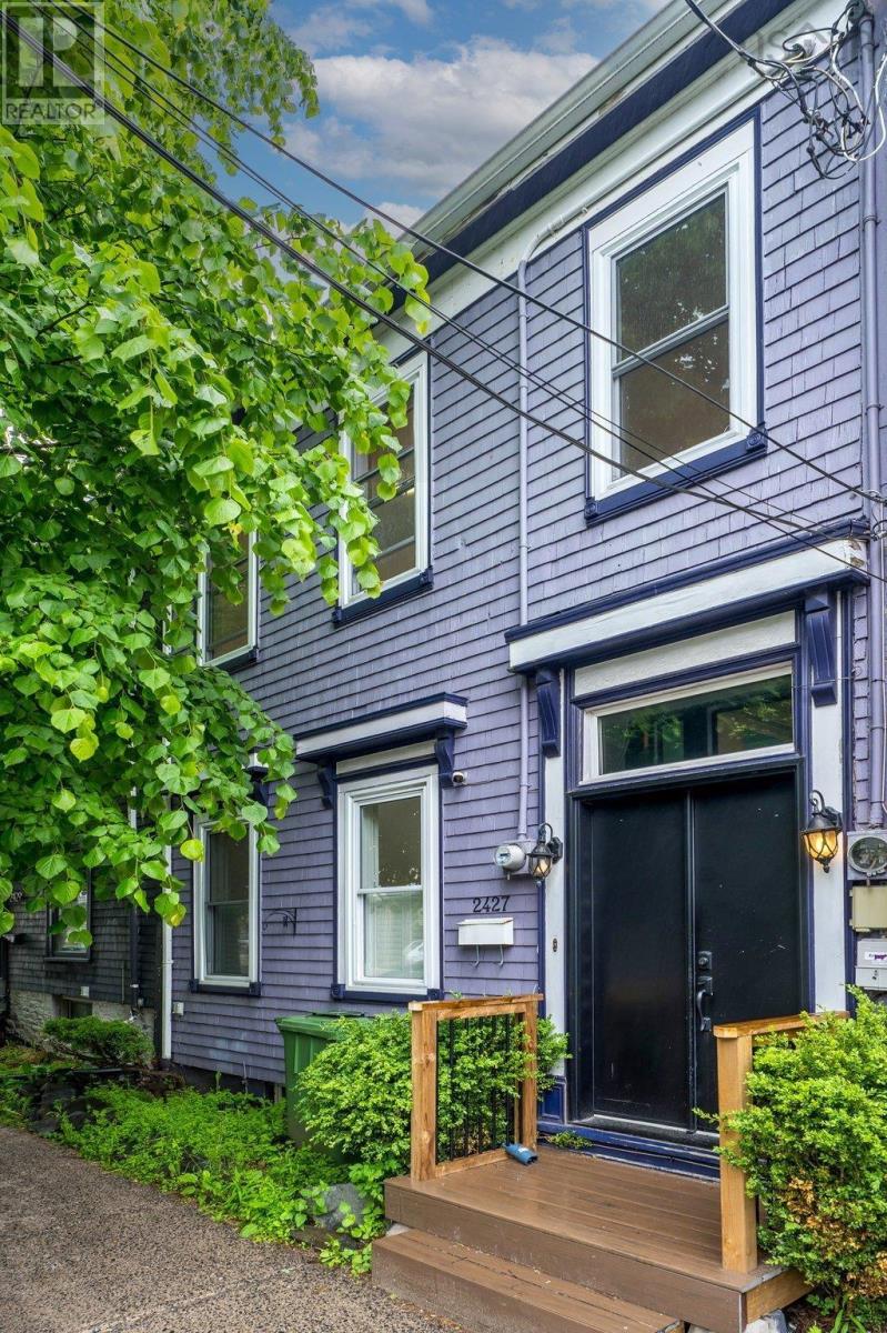 2427 Agricola St, Halifax, NS B3K 4C1