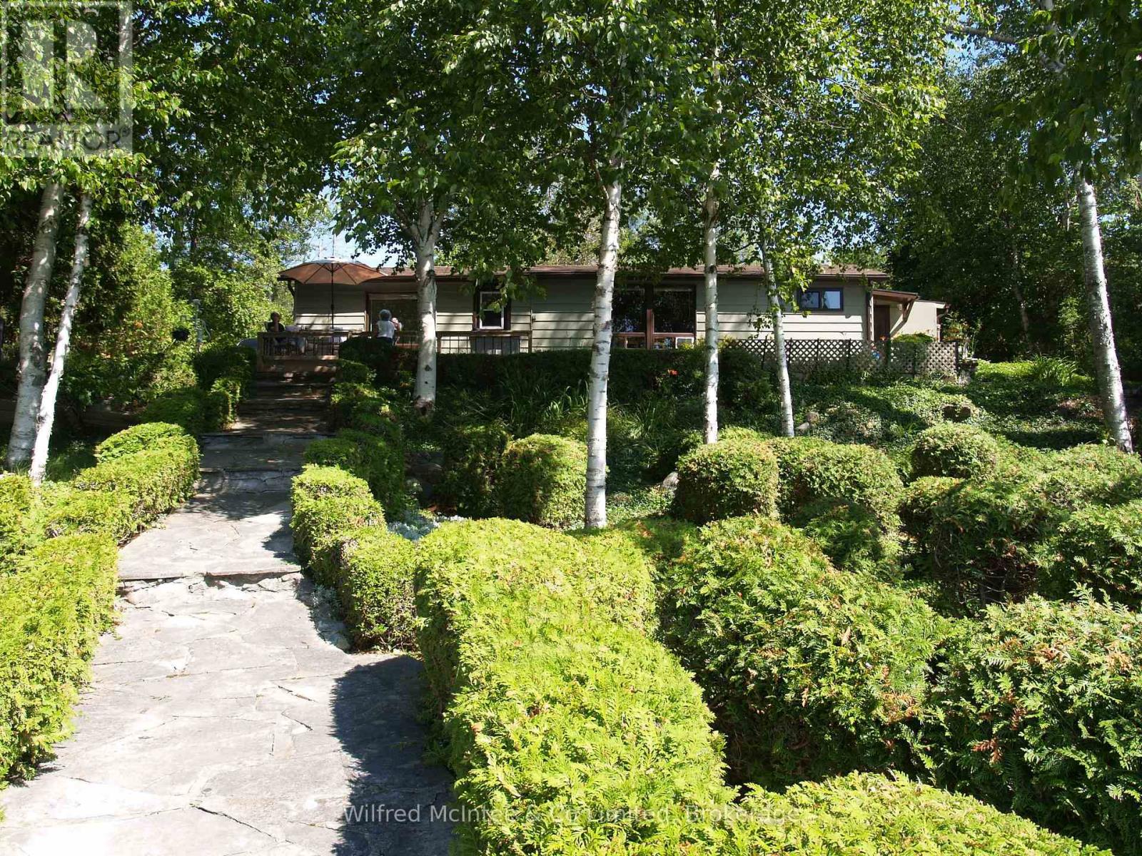849 Bruce Road 13 Rd, Native Leased Lands, ON N0H 2L0