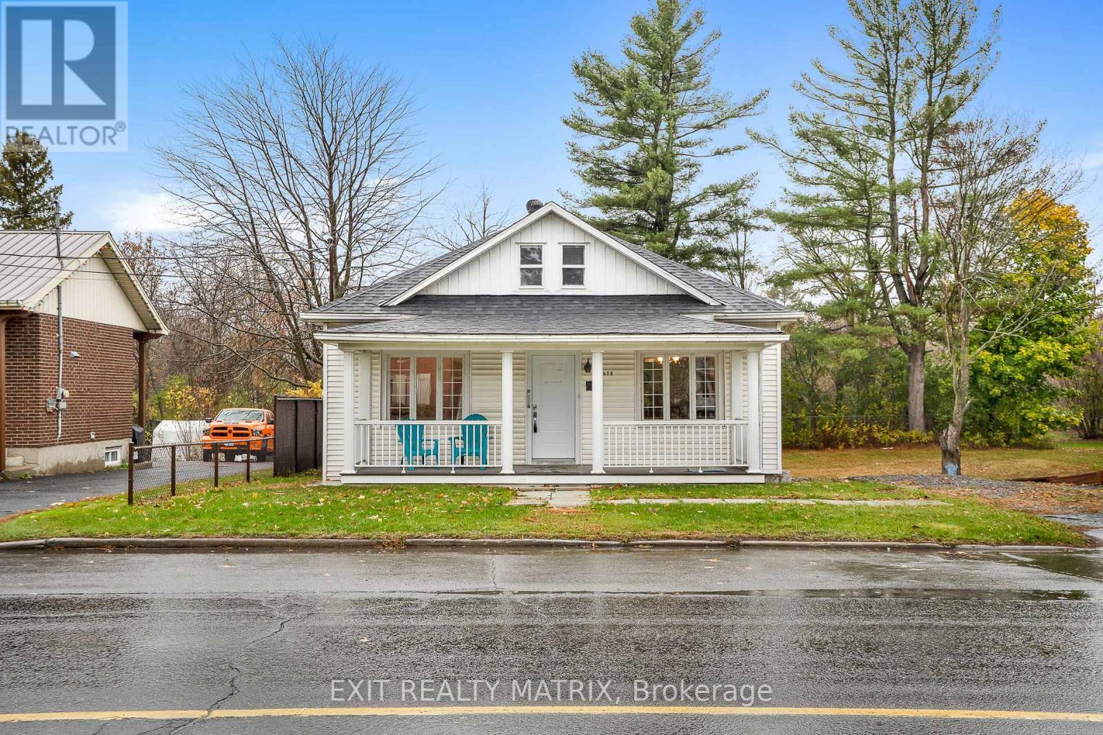 678 Mcgill St, Hawkesbury, ON K6A 1R4