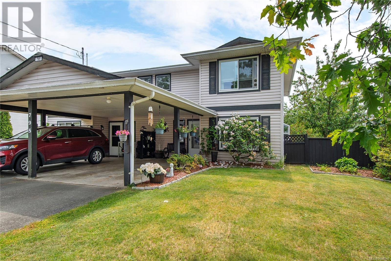 795 Robron Road #b, Campbell River, BC V9W 7Z1