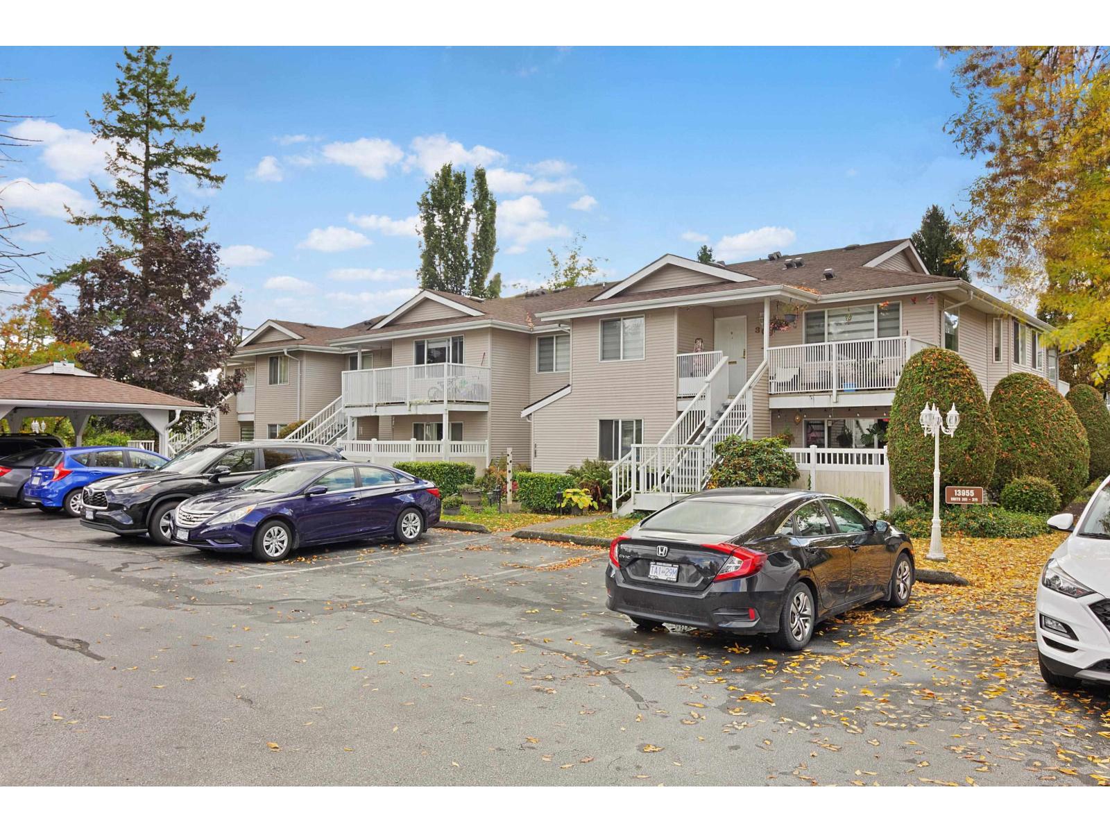 13955 72 Avenue Unit 303, Surrey, BC V3W 2P6