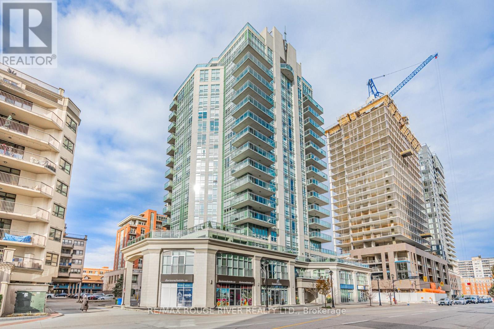 601 360 Pearl St, Burlington, ON L7R 1E1