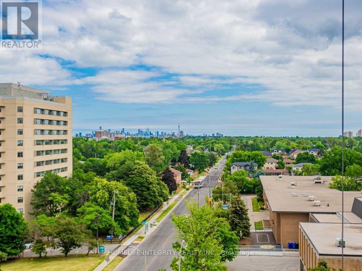 904 150 Neptune Dr, Toronto, ON M6A 2Y9