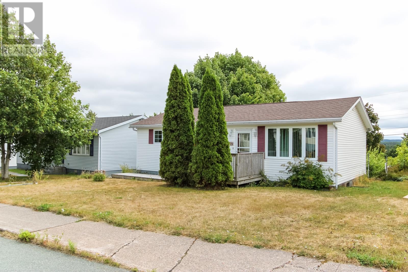 27 Della Dr, St. John's, NL A1S 1B8