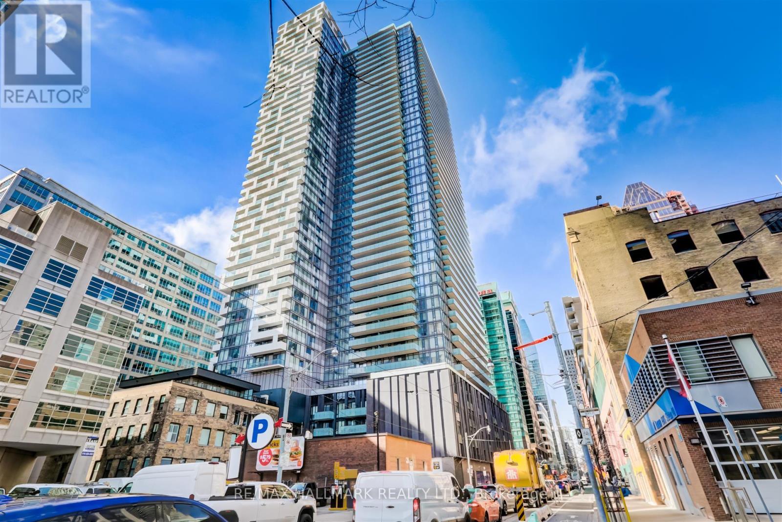 2406 25 Richmond St E, Toronto, ON M5C 0A6