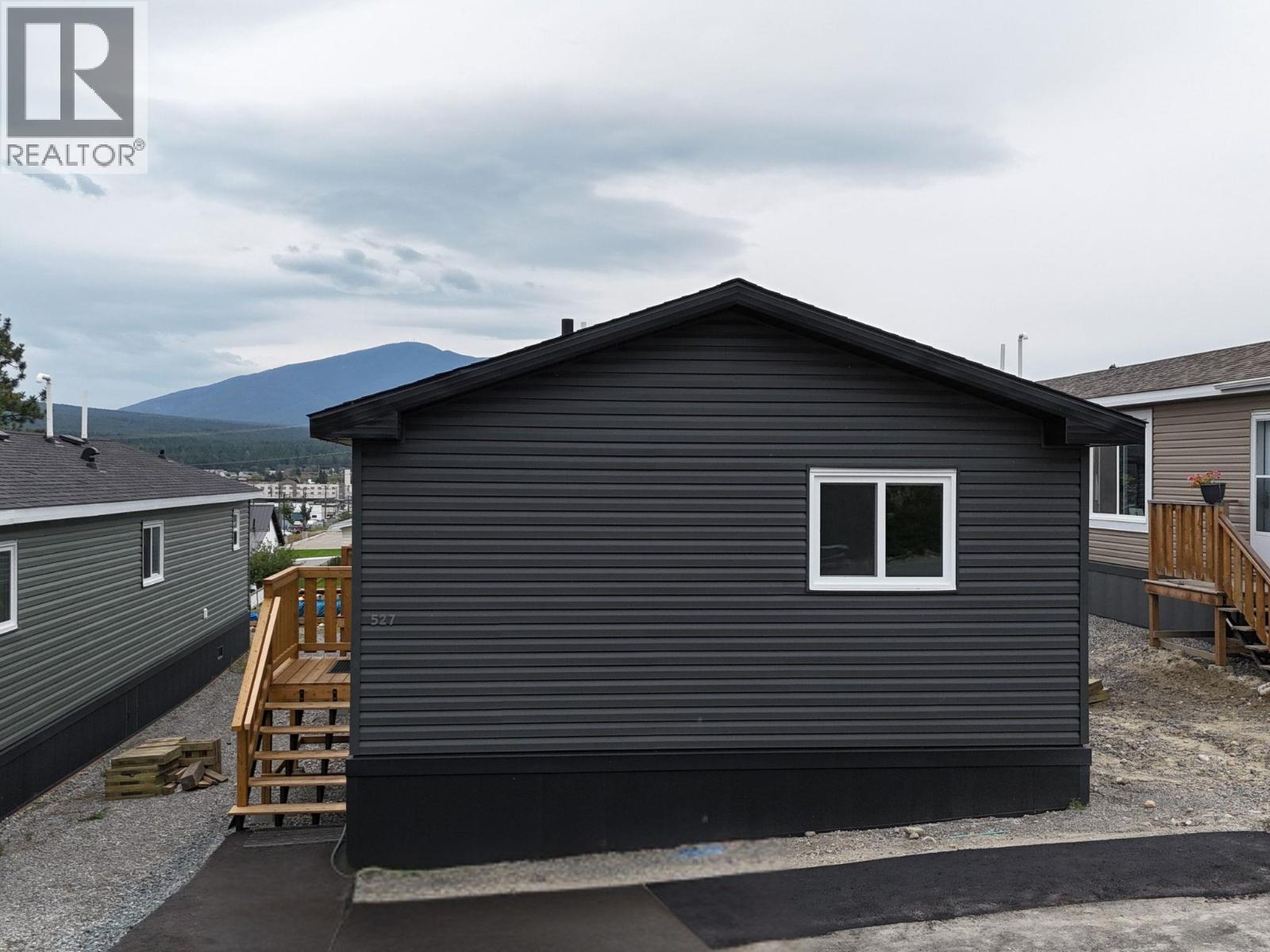 527 Pagurut Ave W, Cranbrook, BC V1C 0G5