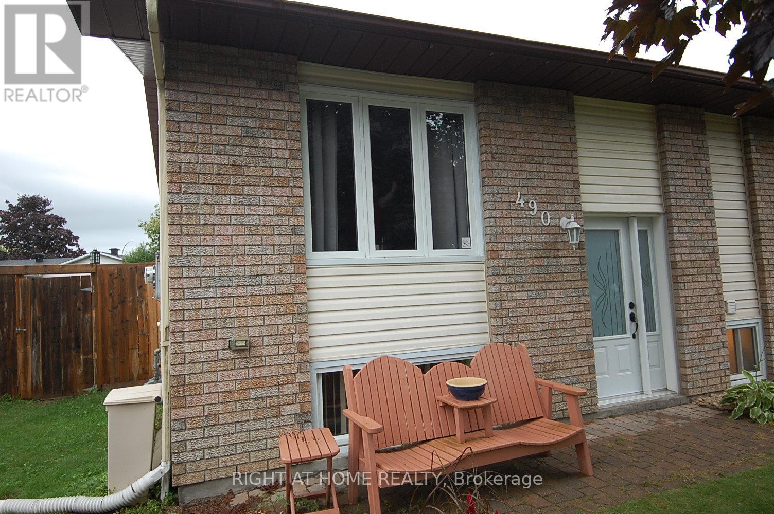 490 Dalrymple Dr, Clarence-Rockland, ON K4K 1G7