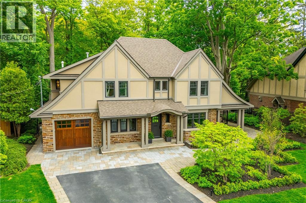 61 Oak Knoll Dr, Hamilton, ON L8S 4C2